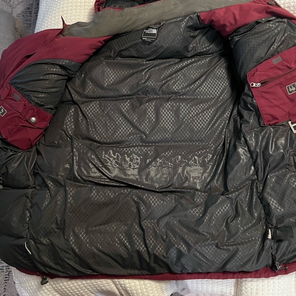 The North Face Gray Quilted Jacket - Picture 3 of 7